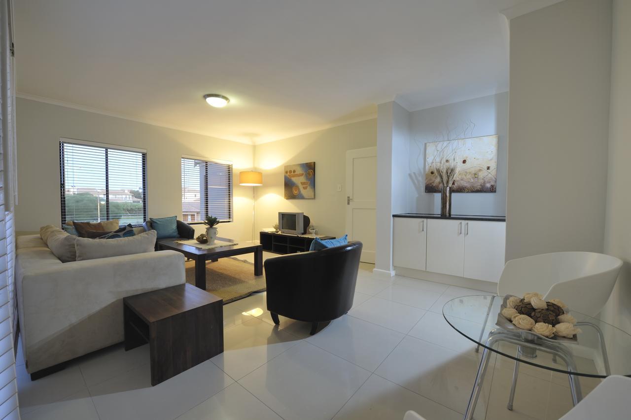 Langebaan Country Estate Apartment Exterior photo